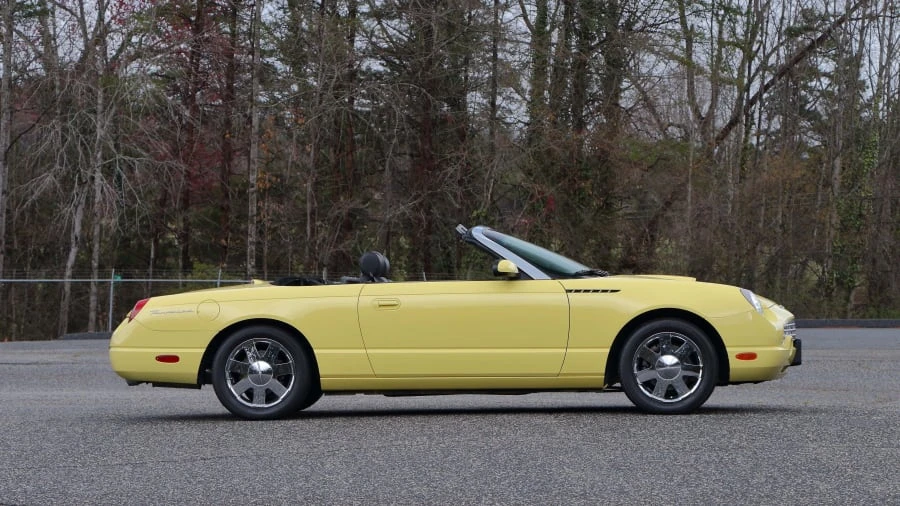 2002 Ford Thunderbird 11th Gen - Image 8 of 12
