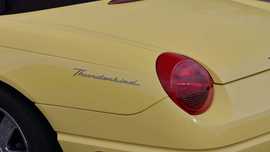 2002 Ford Thunderbird 11th Gen - Image 9 of 12