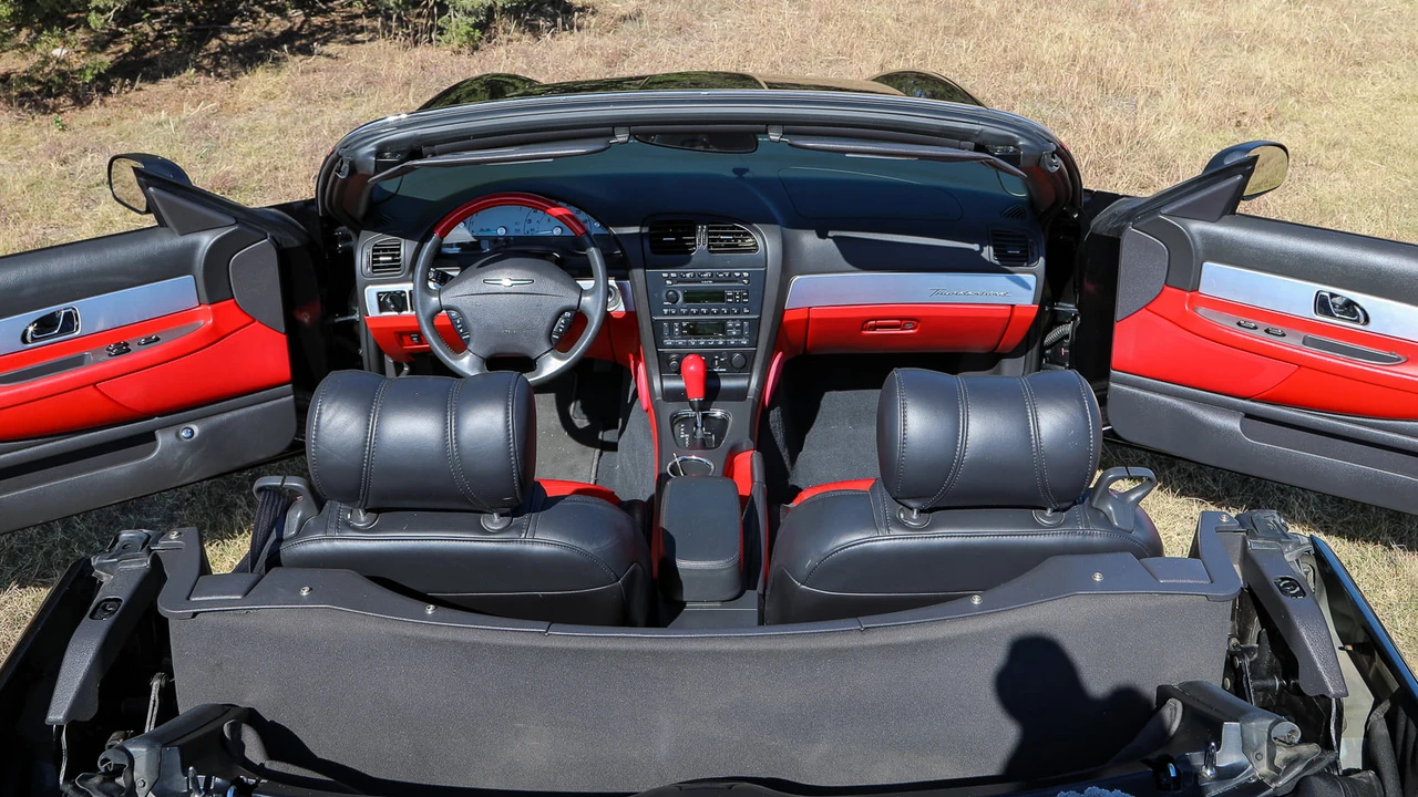 2002 Ford Thunderbird 11th Gen - Image 6 of 29
