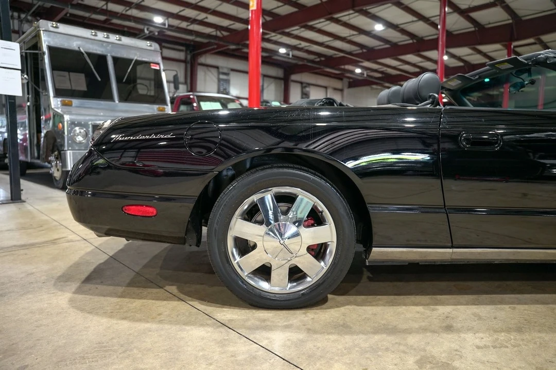 2002 Ford Thunderbird 11th Gen - Image 9 of 12