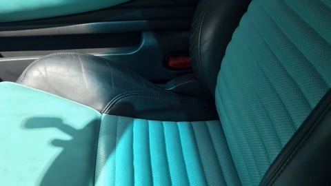 2002 Ford Thunderbird 11th Gen - Image 6 of 10