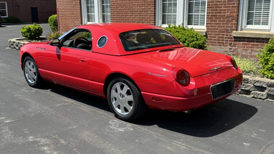 2002 Ford Thunderbird 11th Gen - Image 3 of 11