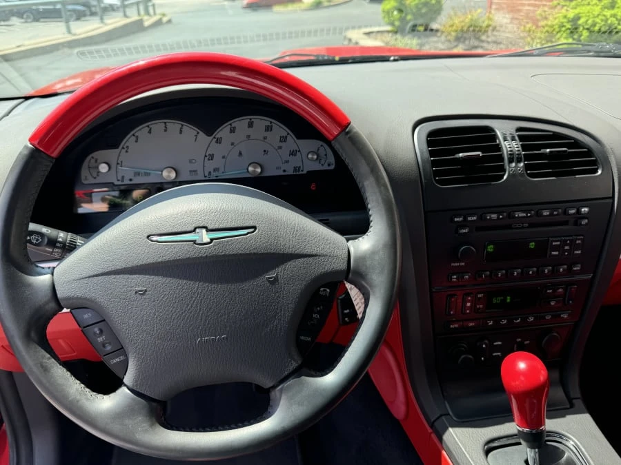 2002 Ford Thunderbird 11th Gen - Image 6 of 11