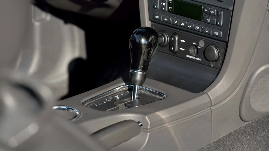 2002 Ford Thunderbird 11th Gen - Image 9 of 31