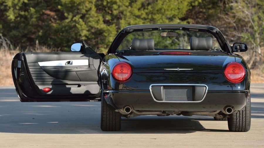 2002 Ford Thunderbird 11th Gen - Image 20 of 31