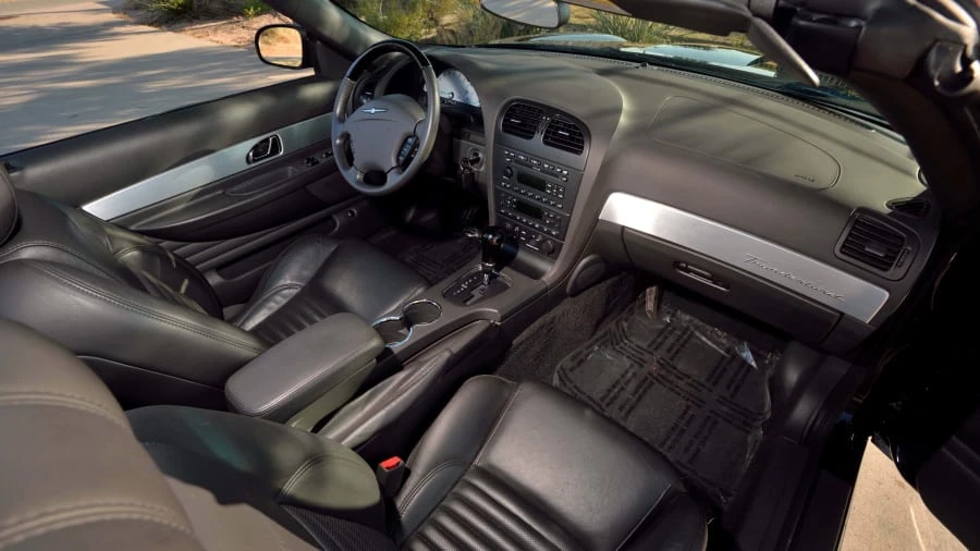 2002 Ford Thunderbird 11th Gen - Image 26 of 31
