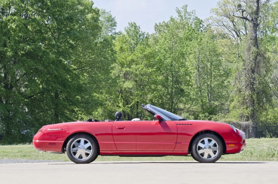 2002 Ford Thunderbird 11th Gen - Image 2 of 8