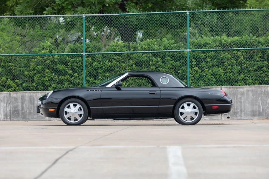 2002 Ford Thunderbird 11th Gen - Image 2 of 29