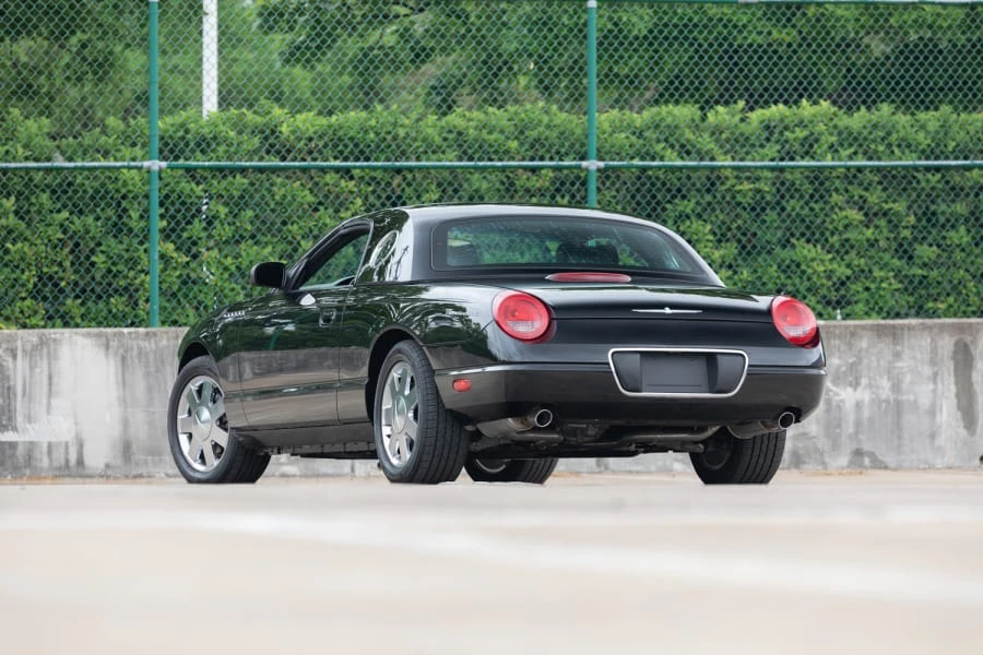 2002 Ford Thunderbird 11th Gen - Image 13 of 29