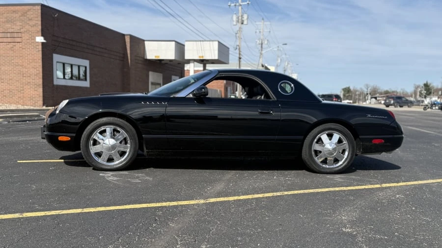 2002 Ford Thunderbird 11th Gen - Image 5 of 10