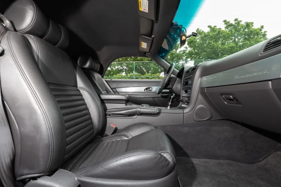 2002 Ford Thunderbird 11th Gen - Image 23 of 29