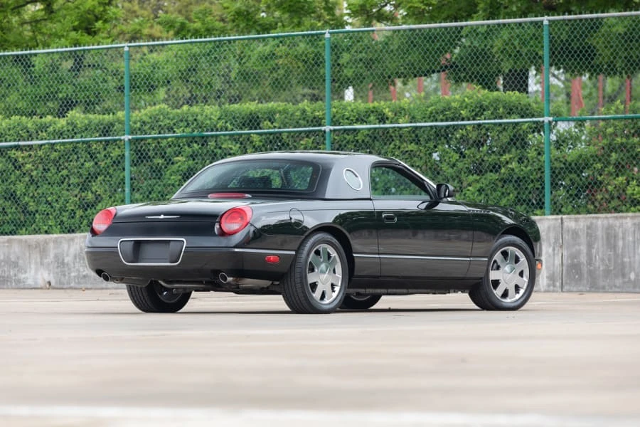 2002 Ford Thunderbird 11th Gen - Image 3 of 29