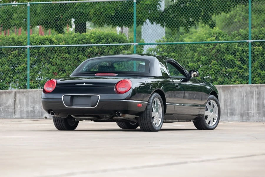 2002 Ford Thunderbird 11th Gen - Image 18 of 29