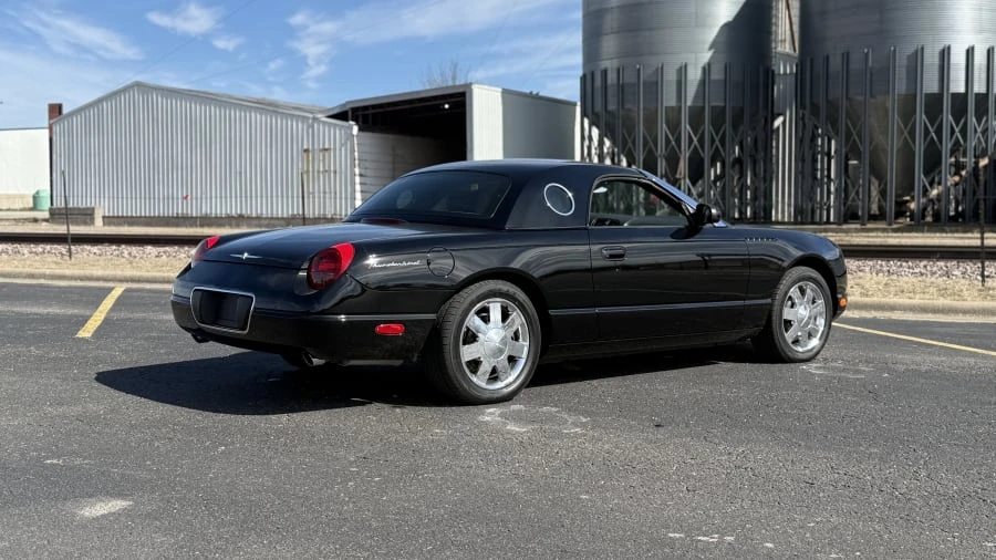 2002 Ford Thunderbird 11th Gen - Image 3 of 10