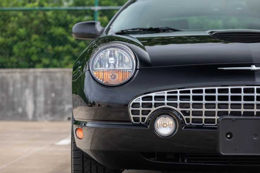 2002 Ford Thunderbird 11th Gen - Image 14 of 29
