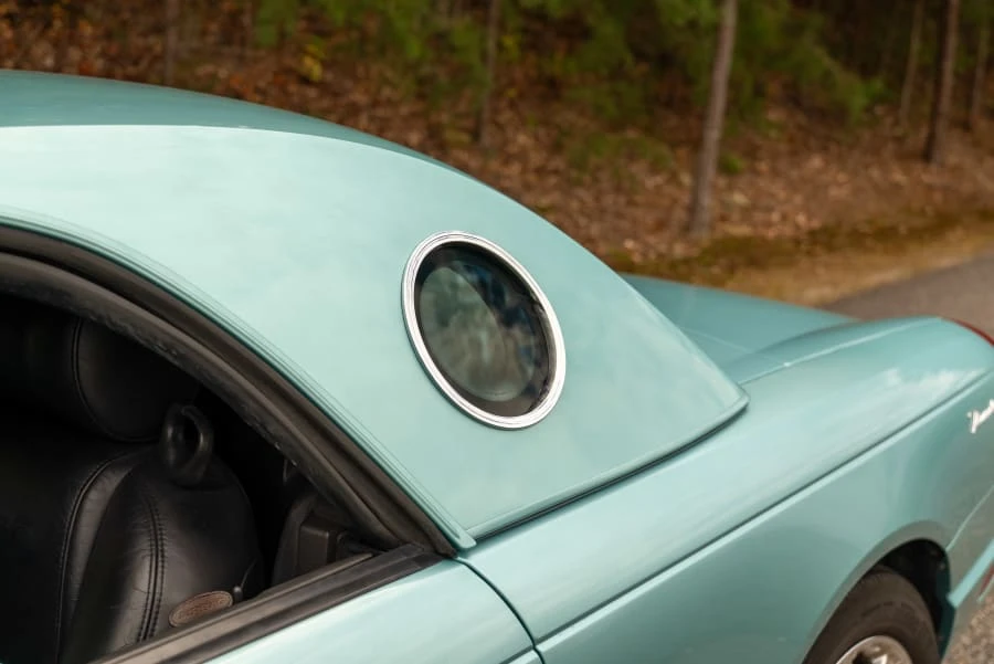 2002 Ford Thunderbird 11th Gen - Image 20 of 31