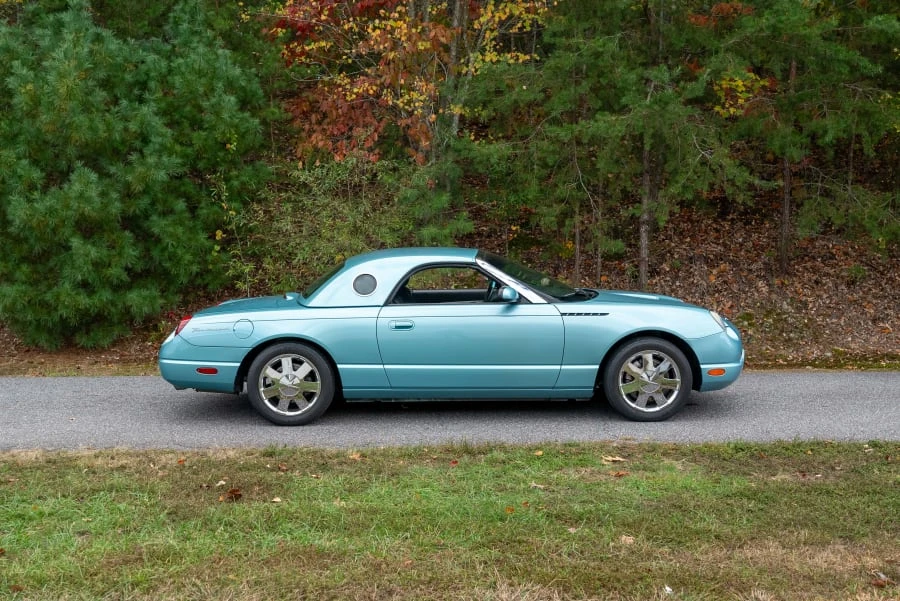 2002 Ford Thunderbird 11th Gen - Image 9 of 31