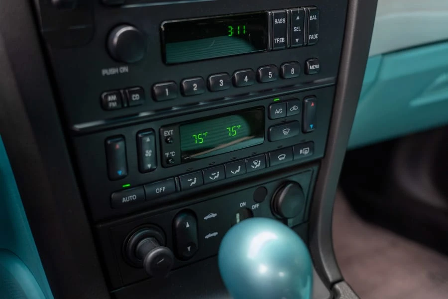 2002 Ford Thunderbird 11th Gen - Image 31 of 31
