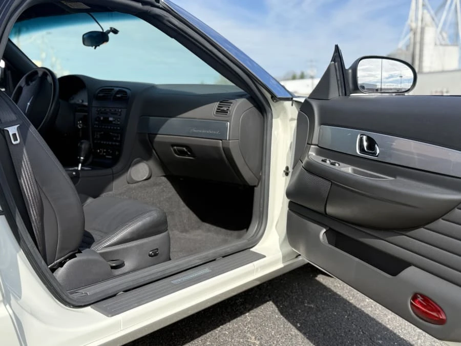 2002 Ford Thunderbird 11th Gen - Image 5 of 8