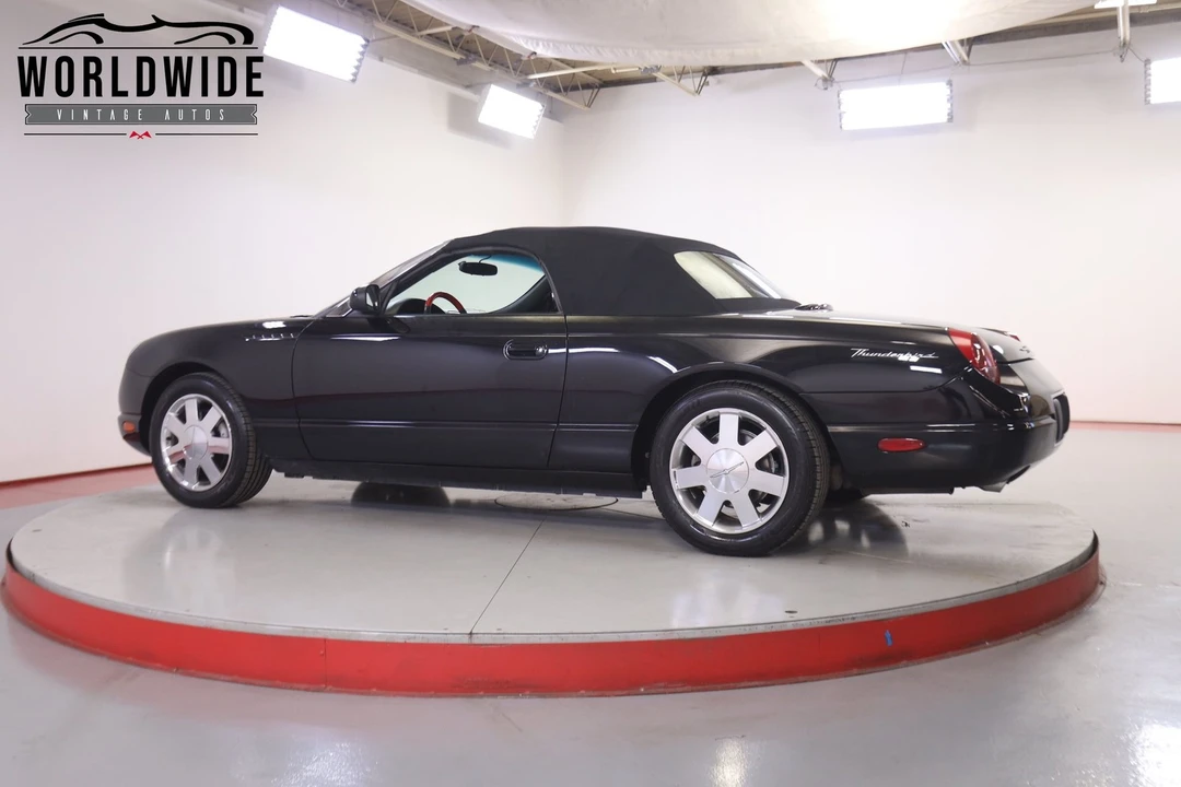 2002 Ford Thunderbird 11th Gen - Image 10 of 12