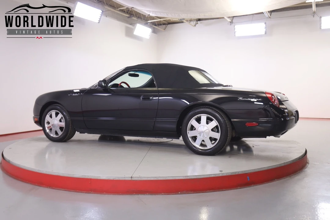 2002 Ford Thunderbird 11th Gen - Image 10 of 12