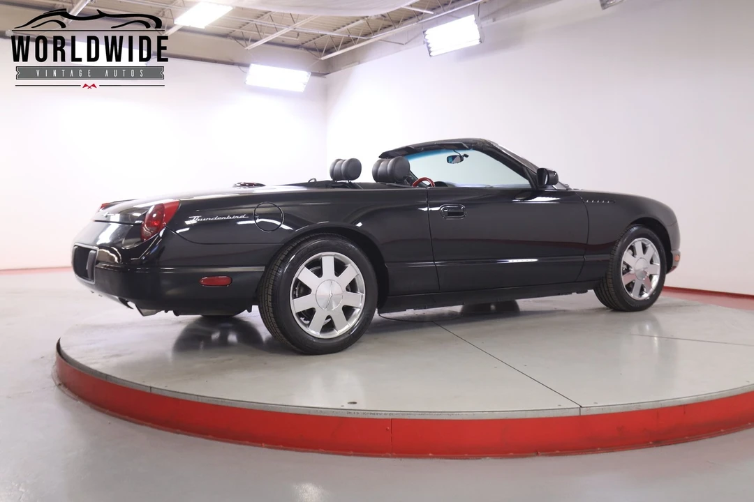 2002 Ford Thunderbird 11th Gen - Image 6 of 12