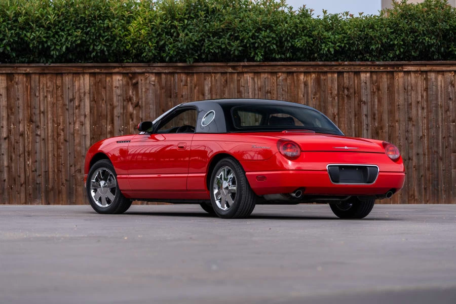 2002 Ford Thunderbird 11th Gen - Image 16 of 31