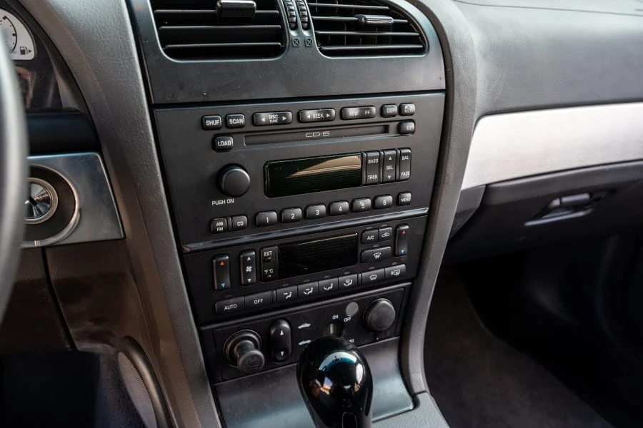 2002 Ford Thunderbird 11th Gen - Image 30 of 31