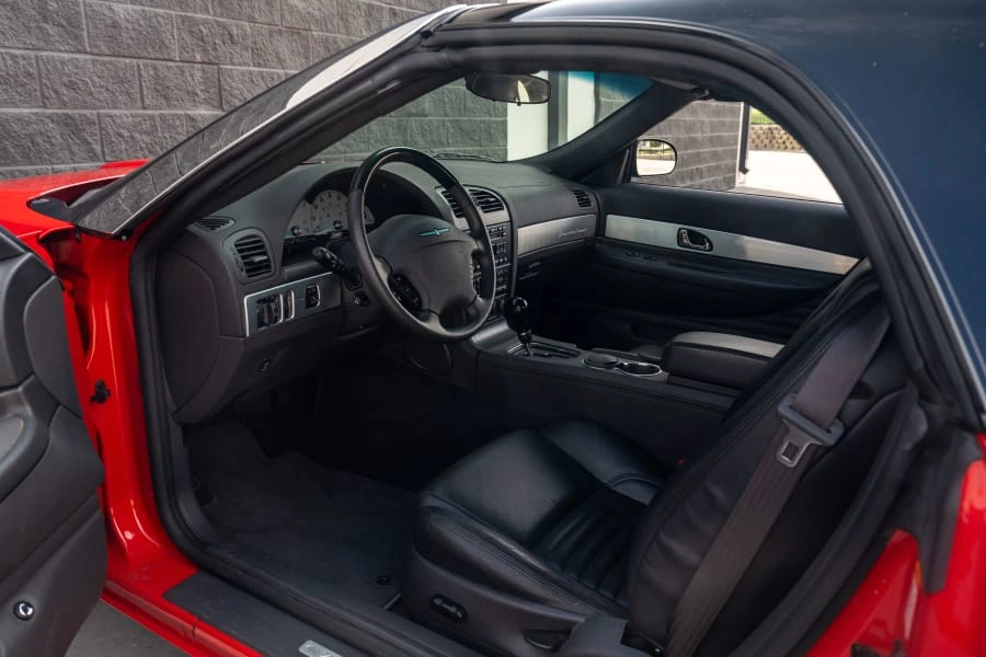 2002 Ford Thunderbird 11th Gen - Image 19 of 31