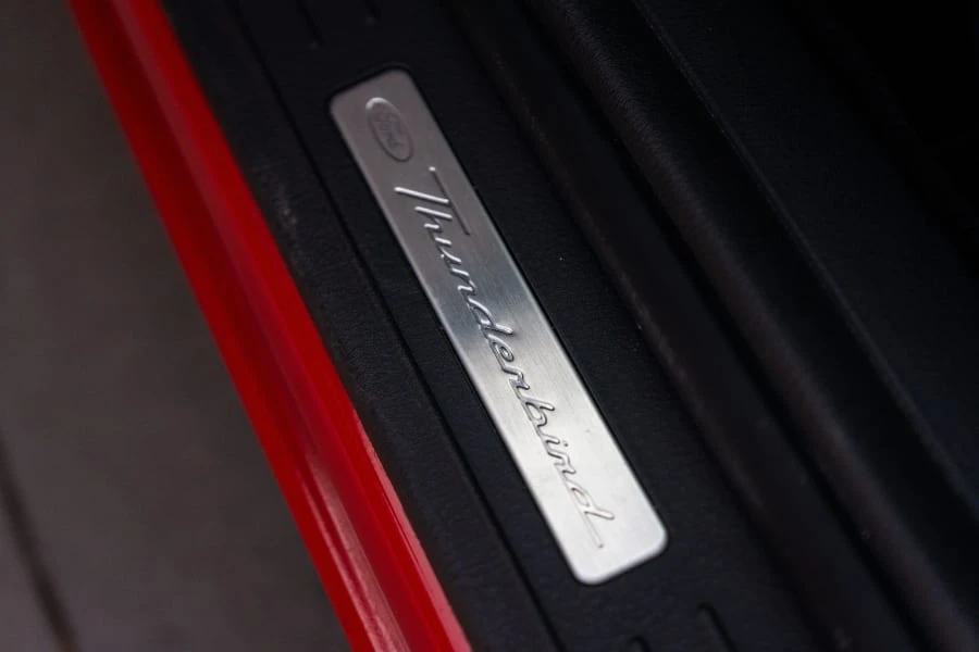 2002 Ford Thunderbird 11th Gen - Image 22 of 31