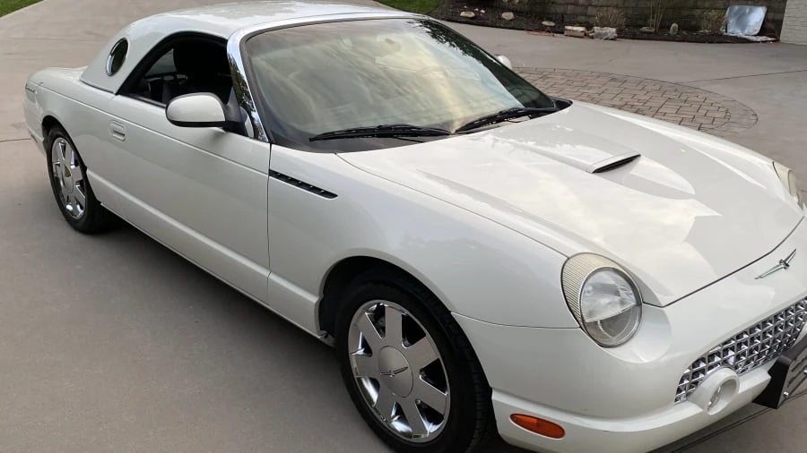 2002 Ford Thunderbird 11th Gen - Image 21 of 23