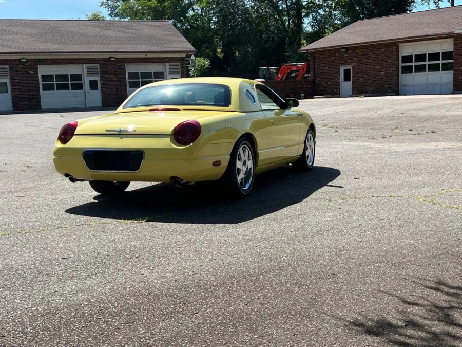 2002 Ford Thunderbird 11th Gen - Image 11 of 26