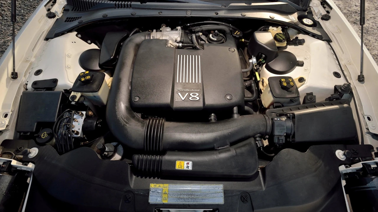 2002 Ford Thunderbird 11th Gen - Image 24 of 31