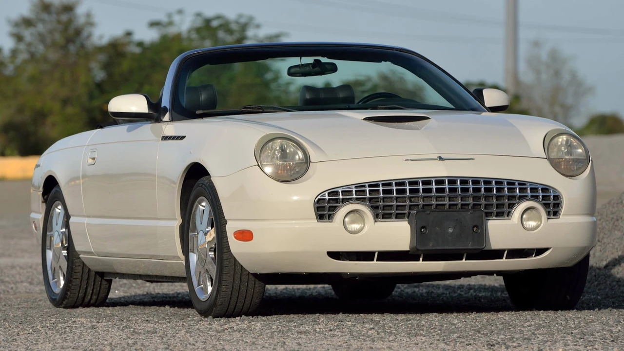 2002 Ford Thunderbird 11th Gen - Image 30 of 31