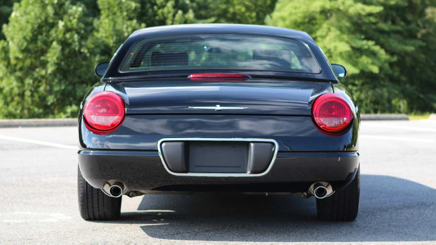 2002 Ford Thunderbird 11th Gen - Image 3 of 31