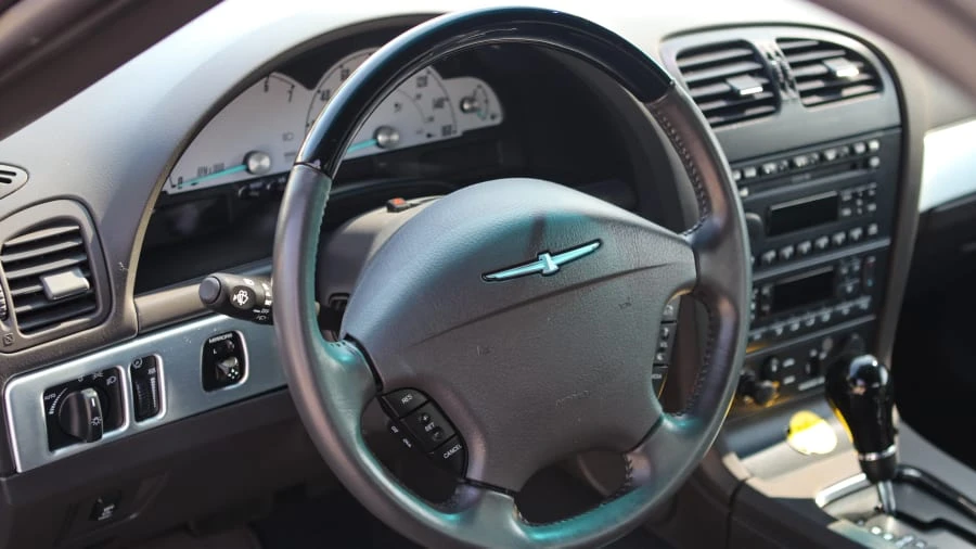 2002 Ford Thunderbird 11th Gen - Image 11 of 31