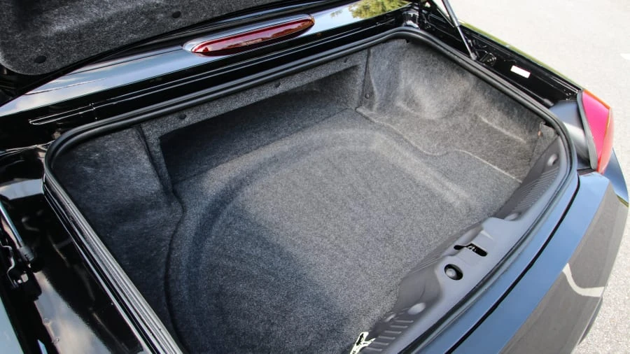 2002 Ford Thunderbird 11th Gen - Image 27 of 31