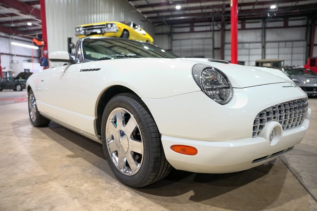 2002 Ford Thunderbird 10th Gen - Image 12 of 12