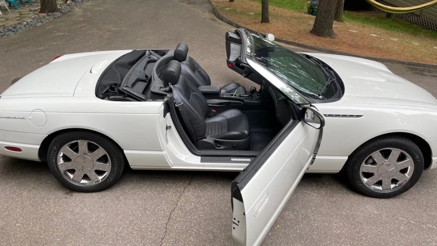 2002 Ford Thunderbird 11th Gen - Image 7 of 15