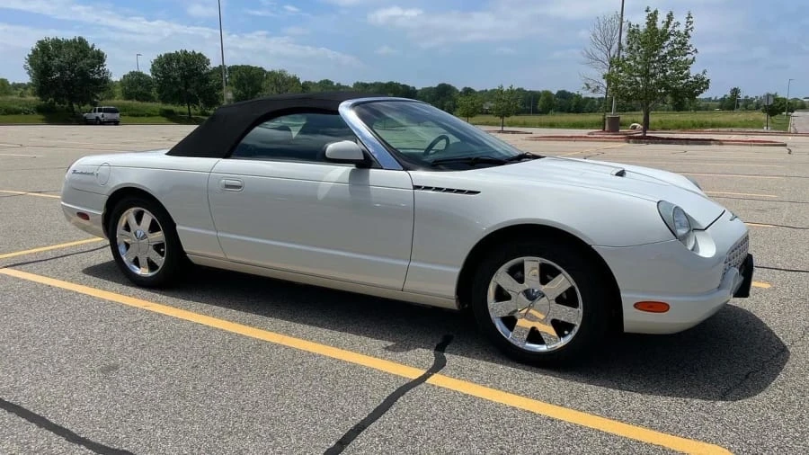 2002 Ford Thunderbird 11th Gen - Image 4 of 15
