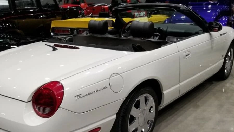 2002 Ford Thunderbird 11th Gen - Image 10 of 23
