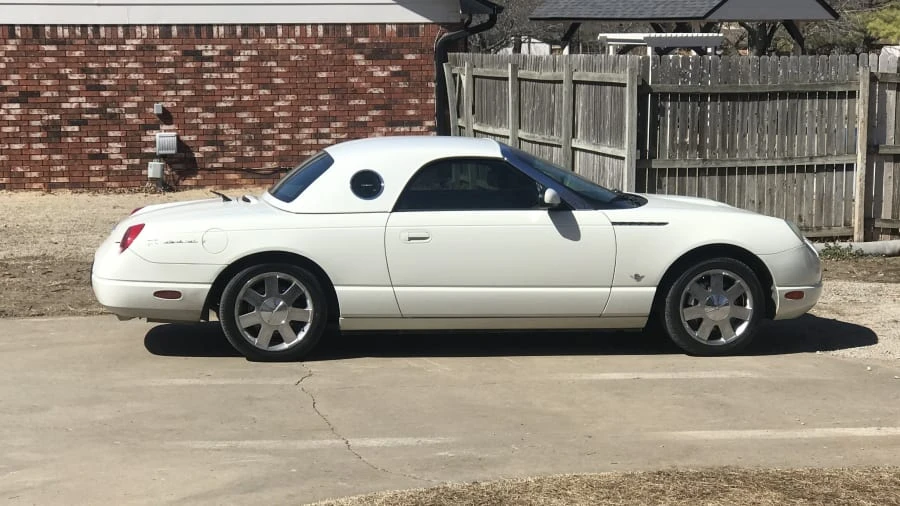 2002 Ford Thunderbird 11th Gen - Image 8 of 23