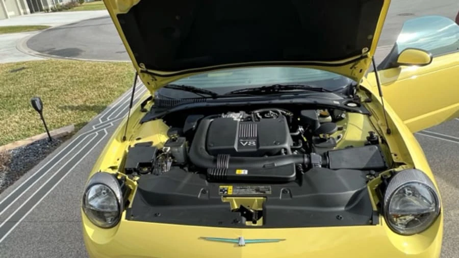 2002 Ford Thunderbird 11th Gen - Image 10 of 11