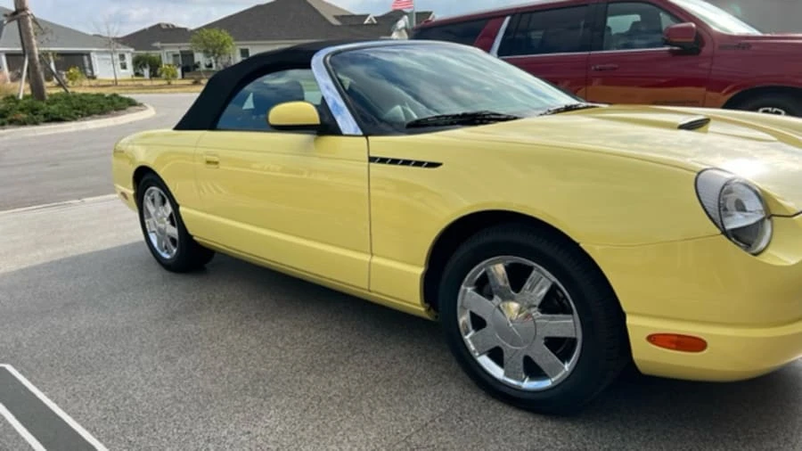 2002 Ford Thunderbird 11th Gen - Image 4 of 11