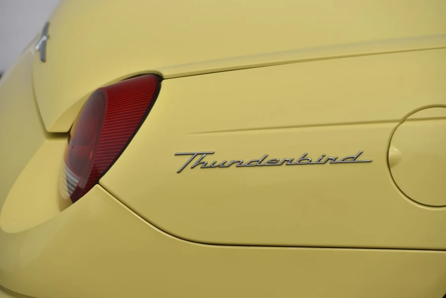2002 Ford Thunderbird 11th Gen - Image 11 of 25