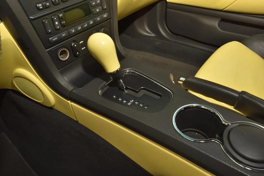 2002 Ford Thunderbird 11th Gen - Image 22 of 25