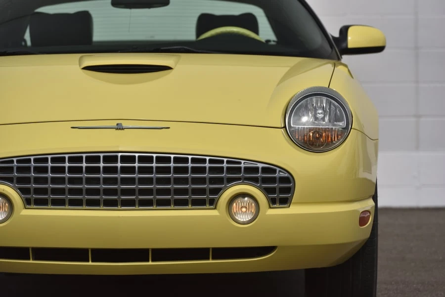 2002 Ford Thunderbird 11th Gen - Image 14 of 25