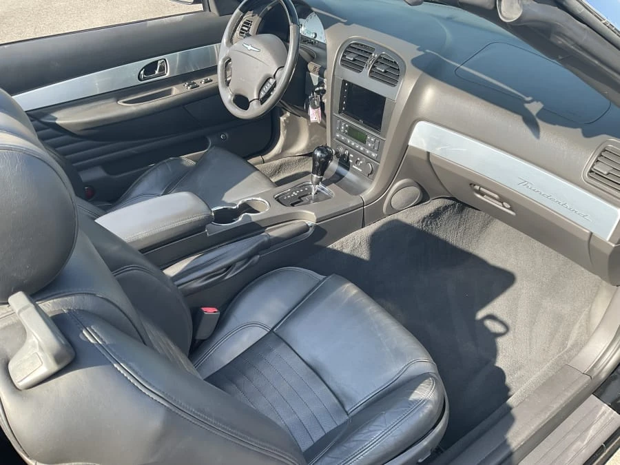 2002 Ford Thunderbird 11th Gen - Image 10 of 13