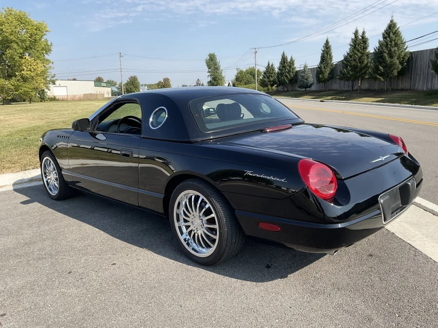 2002 Ford Thunderbird 11th Gen - Image 9 of 13