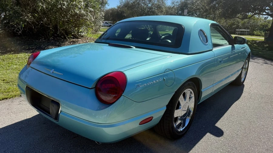 2002 Ford Thunderbird 11th Gen - Image 7 of 12